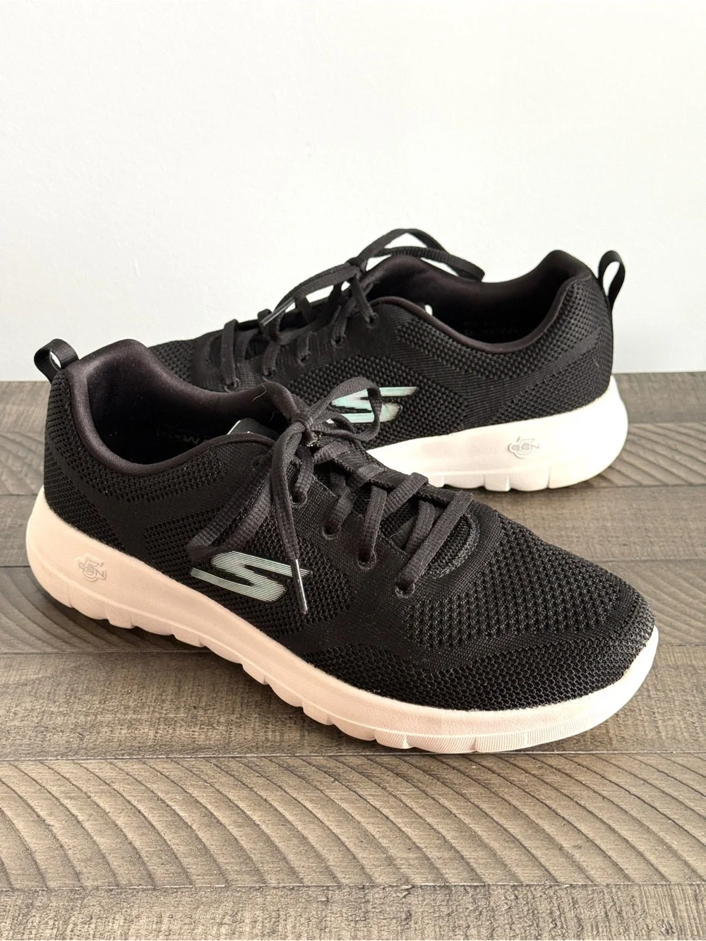 Skechers GO WALK Joy Walking Sneakers Women’s Size 10
